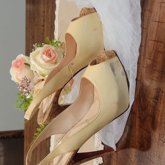 Authentic Loubatin high heels - Picture 6 of 10